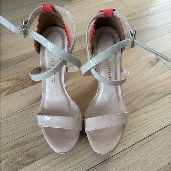 Brazilian Women's Nude and Pink Sandals - Picture 2 of 8
